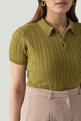 CABLE KNIT POLO FUNGAL GREEN