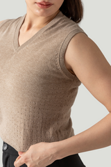 V-NECK POINTELLE VEST