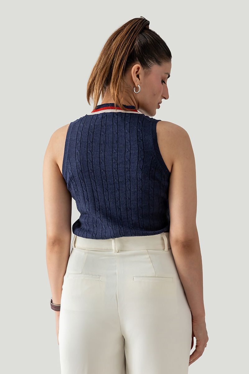 V-NECK CABLE KNIT VEST